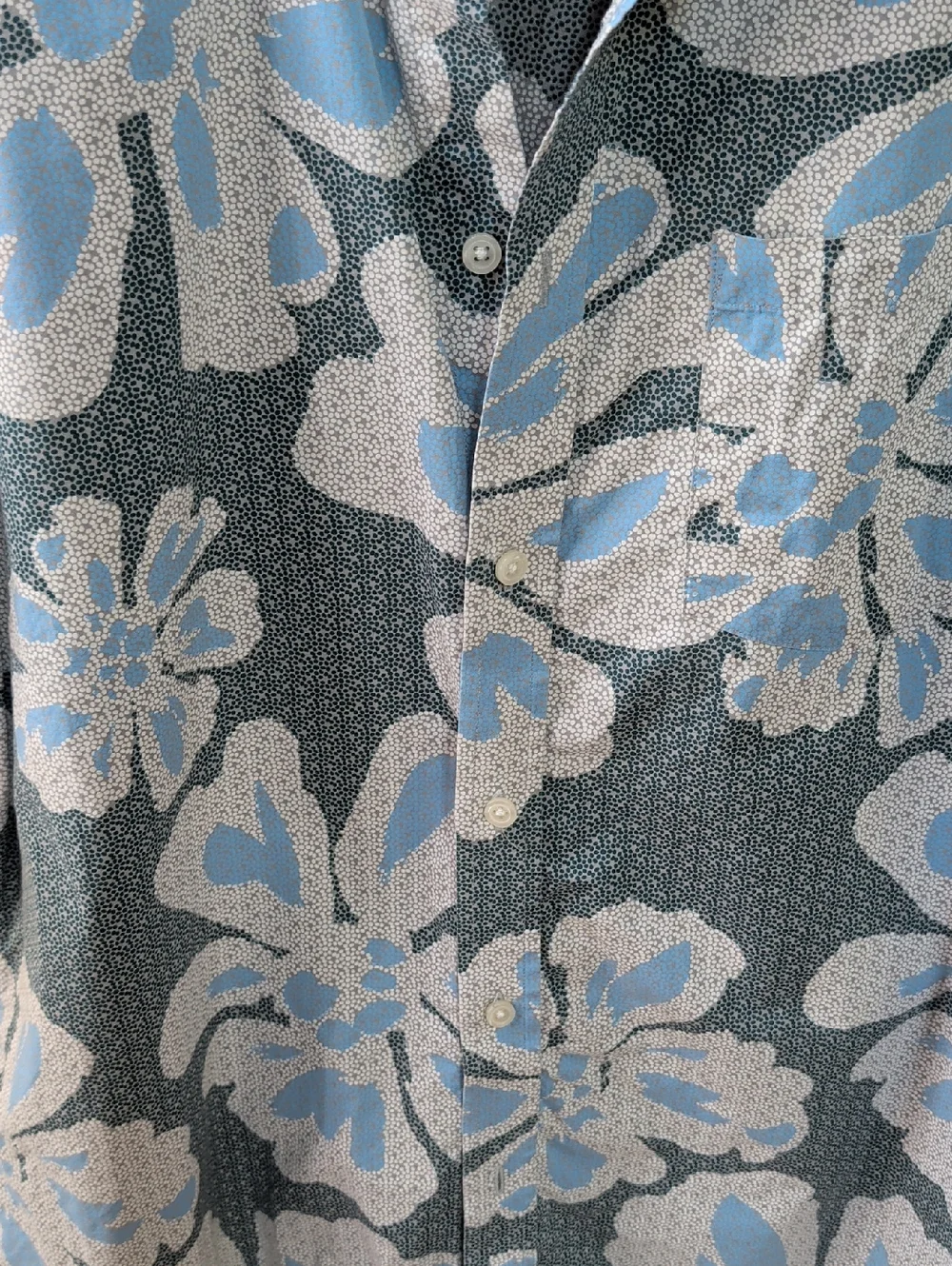 Banana Republic, Blue And Gray Floral Short Sleeve Shirt. Large